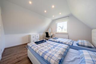 up to 3 private rooms with 2 bathrooms - 7