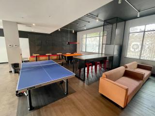 JOIVY Affordable Dublin Thomas Street - Adults only - Dublin - 1