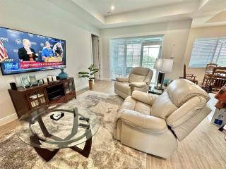 Teal Paradise - Brand New Villa in NW Cape Pool spa and water view - Cape Coral - 2