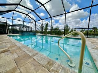 Teal Paradise - Brand New Villa in NW Cape Pool spa and water view - Cape Coral - 1