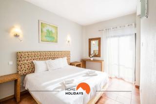 #099 T1 Caliços by Home Holidays - Albufeira - 0
