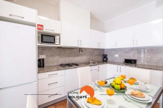 #099 T1 Caliços by Home Holidays - 1