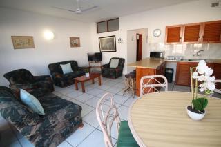 Uvongo Cabanas 3B - Margate - 3