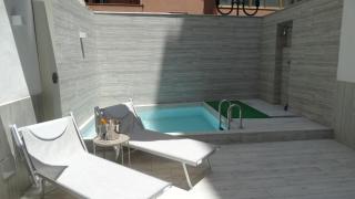 Sisina Luxury Room Jacuzzi & Piscina - Portici - 9