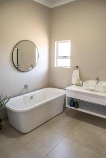 Summer PALACE Guesthouse - 5