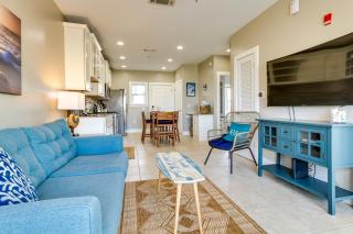 Bayfront Pensacola Beach Condo with Pool and Elevator - Pensacola Beach - 7