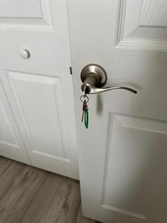 Quiet room in a family home - Lehigh Acres - 1