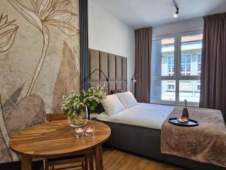 URBAN APARTMENTS PREMIUM, Opolska 10 No 67B, Free Garage, Self Check-in - Kattowitz - 0