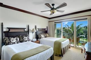Waipouli Beach Resort Penthouse Exquisite Ocean & Pool View Condo! - Kapaa - 5