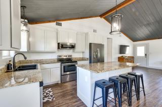 Pet-Friendly Texas Home with Furnished Patio and Grill - 3