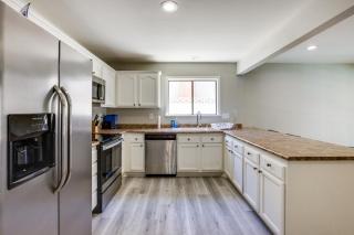 Las Vegas Vacation Rental with Pool and Patio! - Las Vegas - 3
