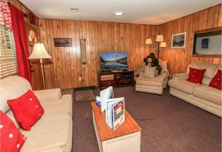3 Little Bears Cabin - Quintessential Big Bear getaway with fun cabin décor! - 8