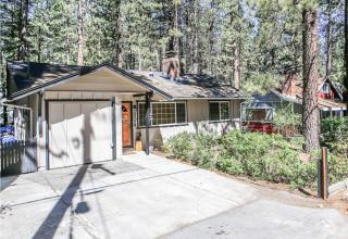 3 Little Bears Cabin - Quintessential Big Bear getaway with fun cabin décor! - Big Bear Lake - 6