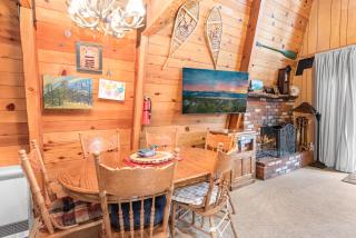 Zen Den - Beautiful A-frame cabin with classic brick wood burning fireplace and a hot tub - Big Bear Lake - 6