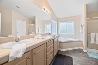 Wine Down - Beautiful and well-kept cabin with large fenced back yard - 4