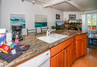 Bayview Condo - Condo is cozy and a great location for kayaking and paddle boarding! - 5