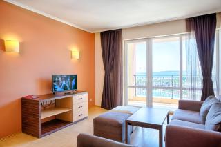DIT Majestic Beach Resort - 7