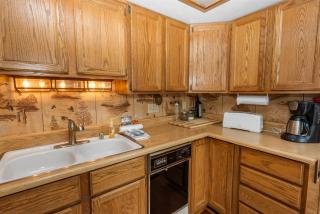 Boulder Pines - Walk to lake and Boulder Bay park at those cozy location! - 1