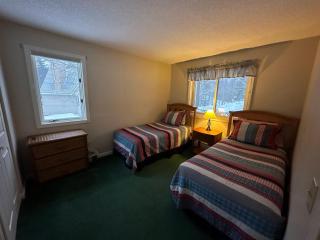 F22 Great location close to Bretton Woods Ski Area, Ice Castles, Mt Washington Hotel - 4