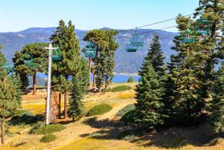 Treehouse On Rainbow - A newly remodeled cabin perfect for a mountain getaway - 9