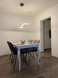 Ferienhaus Hoti - - 2