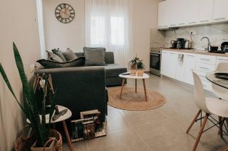 Sophia's Coastal Retreat - Korinós - 6