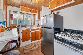 The Vintage Bear Cabin - wonderful, well appointed cabin with a native rock fireplace! - 6