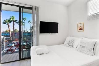 Scottsdale OT Classic BoHo Micro Studio - 2