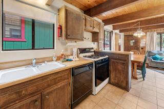 The Lingard Lodge - Nice and cozy for a great getaway! Experience mountain vibes! - 5
