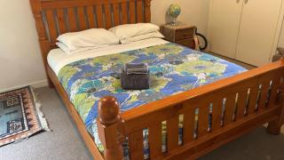 1 Queen Bed and 1 Sofa Bed, Studio B, 25 Glenfell Place, Epsom, Auckland - Auckland - 6