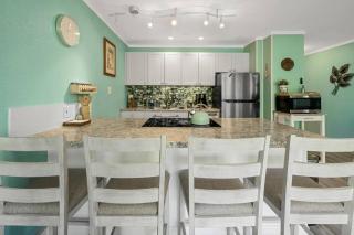 Oceanfront with AirCon-Hear the waves-Amazing Views-WIFI - 8