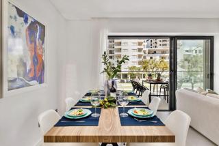 2-Bedroom Beachside Apartment with Pool & Parking - Quarteira - 8
