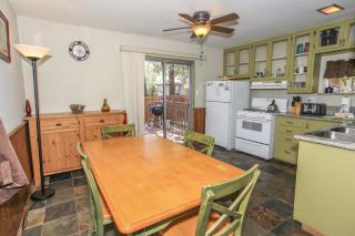 Rincon Cabin - Close to the lake with a huge fenced in yard! Hot tub and deck with barbecue! - 5