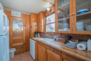 Sweet Blue Spruce - Perfect vintage style two bedroom! Roomy, rustic and cozy little cabin! - Big Bear Lake - 5