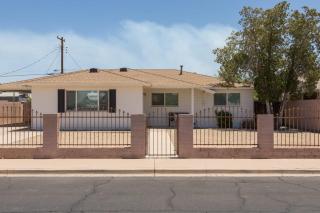 Cozy home near downtown Mesa Pool BBQ - Mesa - 8