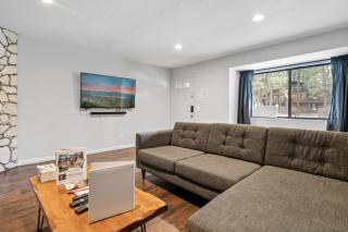 Bear Retreat - Modern location within walking distance to Snow Summit with a private hot tub! - 7