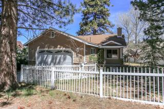 Bear Snugglin - Down the road from Bear Mountain!! Hot Tub! - Big Bear Lake - 6