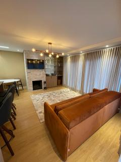 Apartamento espetacular, 2 suítes, a 30m da Rua Coberta - Gramado - 2