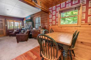 Stillwater Cove Lakefront - Breathtaking views, charming vintage cabin, woodsy interior! Boat Dock! - 5