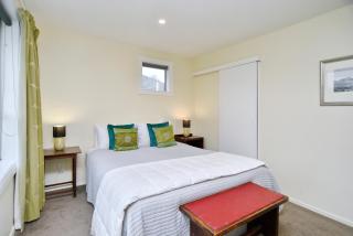 Charlesworth Villa - Christchurch Holiday Homes - Christchurch - 3