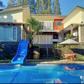 Villa utama pondok yedidah - Bogor - 0