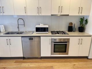 Andy & Anna's Weekend Hideaway - 4