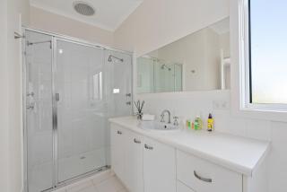 Chloe's Place - Aldinga Beach - C21 SouthCoast Holidays - Aldinga Beach - 3