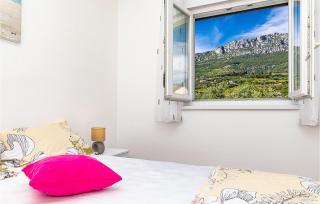 Awesome Apartment In Kastel Kambelovac - Kaštela - 4