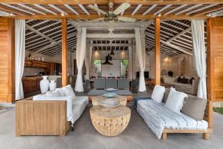 Villa Taramille by Villa Finder - Kerobokan - 8