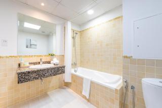 Luxury JBR Shams - Marina View - Free 5 star Beach Resorts Access! - Dubai - 3