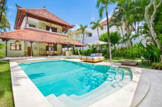 Villa Chandika - 4 BDR Villa with private Pool, walk to the beach - Seminyak - 8