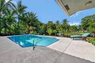 Waterfront Oasis w/ Pool Minutes to Downtown! - Boynton Beach - 0