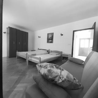 Mir - Petrovac na Moru - 3
