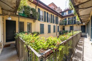 Milan Royal Suites Centro Garibaldi - Milan - 1